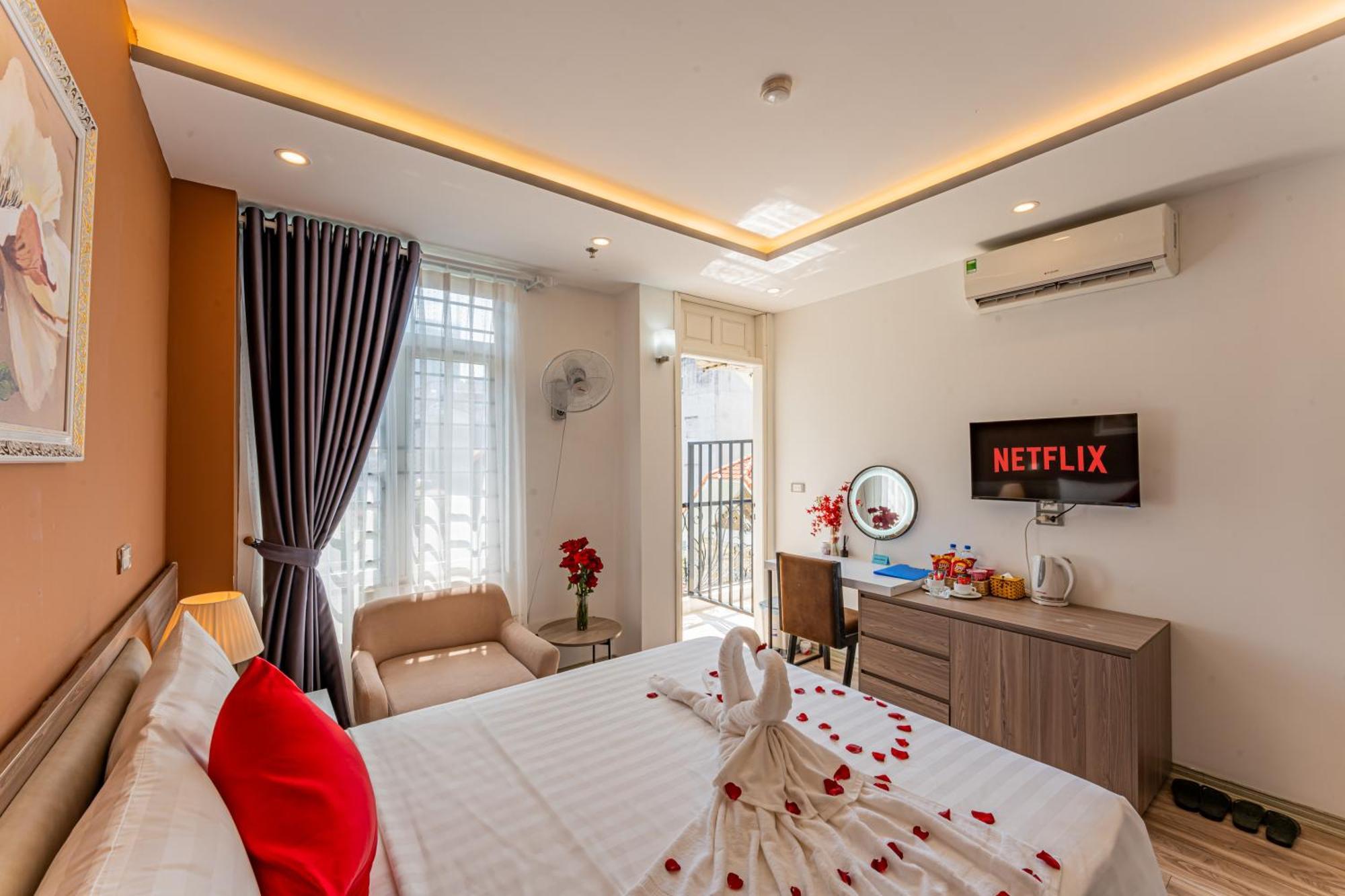 Moon Hotel 26 Do Quang Hanoi Bagian luar foto